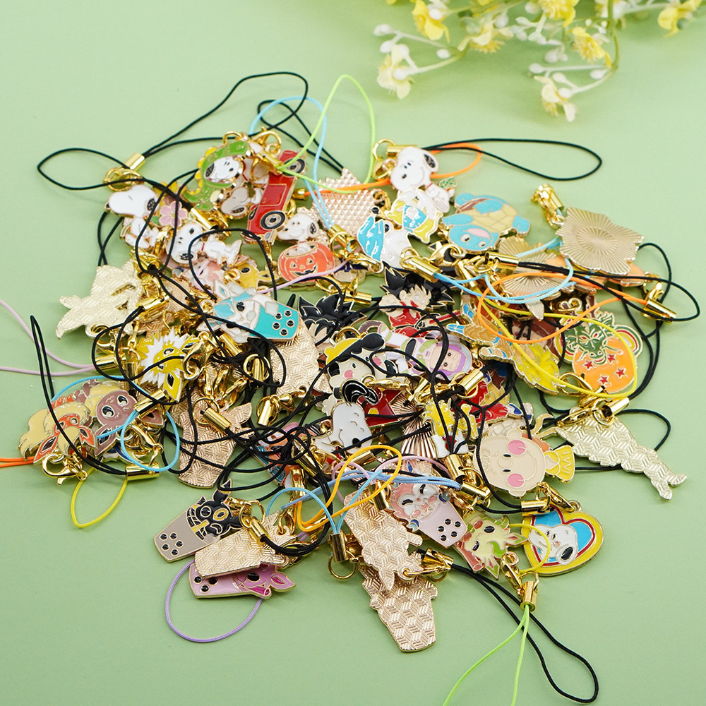 Colgantes de metal esmaltado c - Phone Accessories Wholesale In China reseña y precio